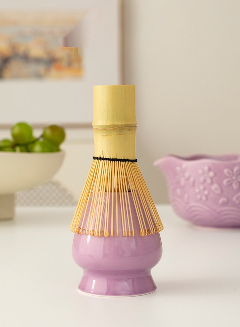 دائرة مربعة طقم ماتشا ياباني فاخر 8 قطع مع علبة هدايا بنفسجية – وعاء سيراميك، خفاقة خيزران، ملعقة، منخل، كوب زجاجي وحقيبة – طقم شاي ماتشا تقليدي مثالي للهدايا - Image 5